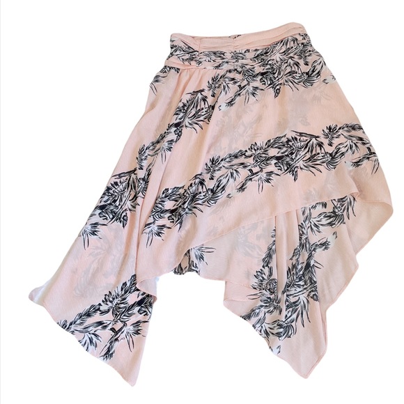 ❤️‍🔥3/$22❤️‍🔥 Zara Trafaluc high-low pink skirt - Picture 3 of 12